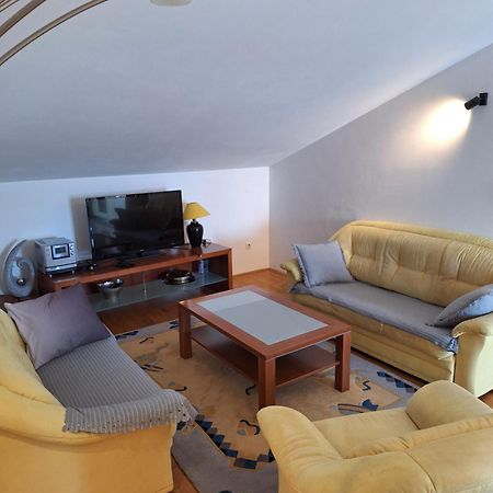 Apartments Romana Slatine Exterior foto