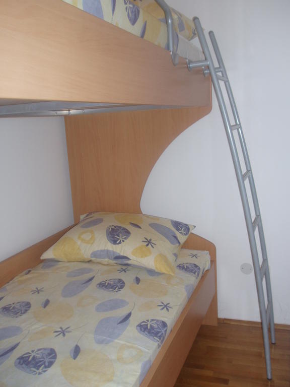 Apartments Romana Slatine Habitación foto