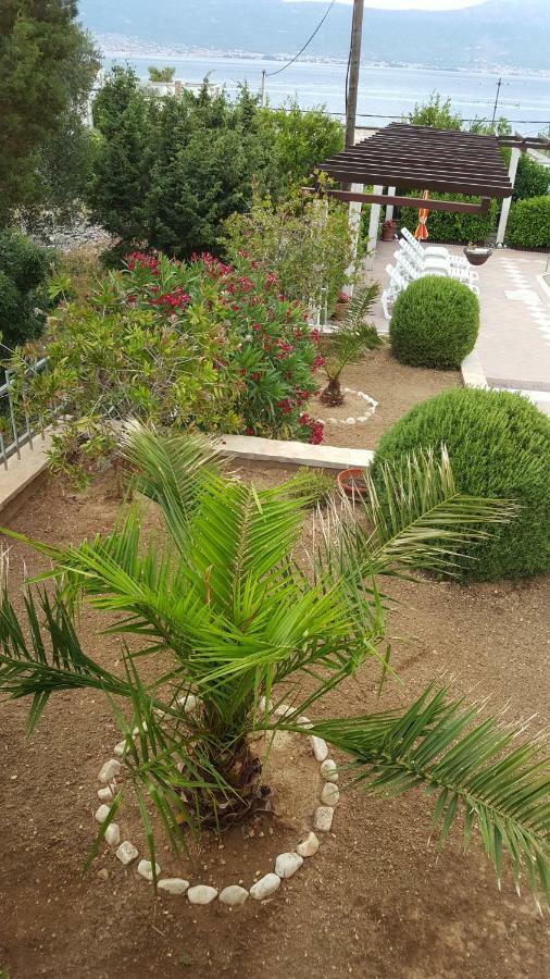 Apartments Romana Slatine Exterior foto
